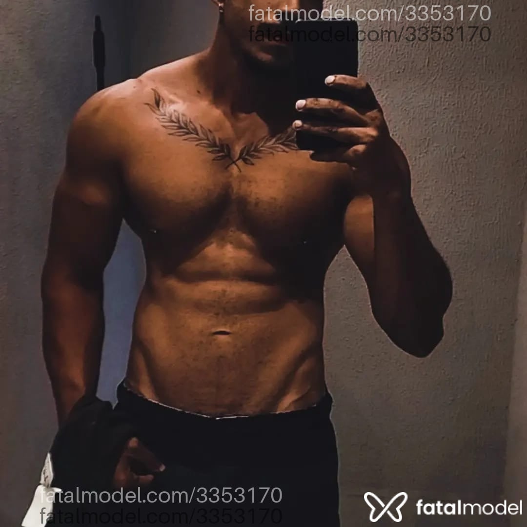 Acompanhante homem morena (o) de olhos castanhos - Srgomes