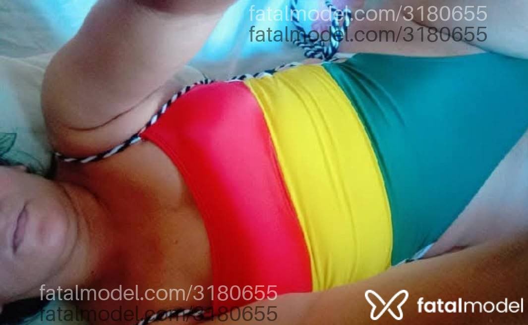 Acompanhante mulher morena (o) de olhos pretos - Gueixa