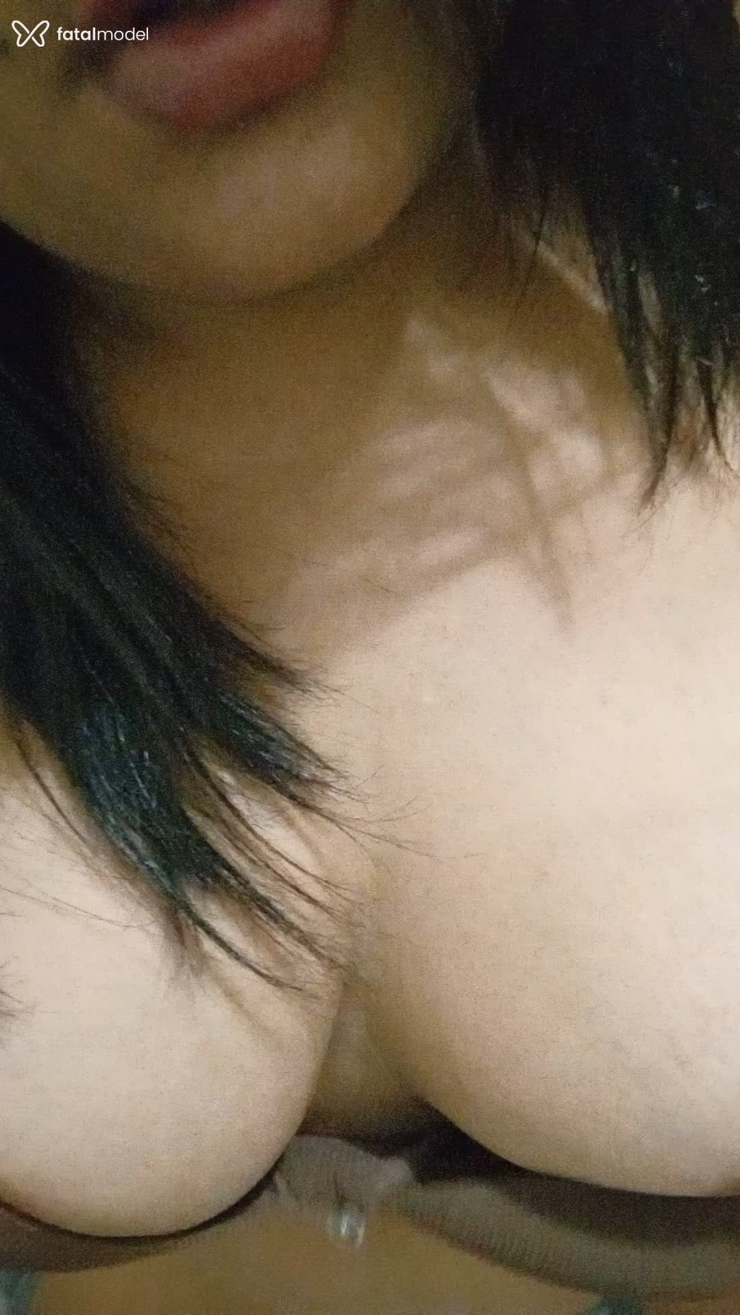 Acompanhante mulher morena (o) de olhos castanhos - Mary