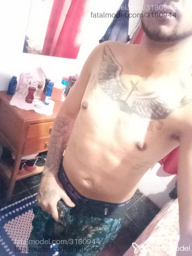 Acompanhante homem morena (o) de olhos castanhos em Goiânia - Renato Cardoso