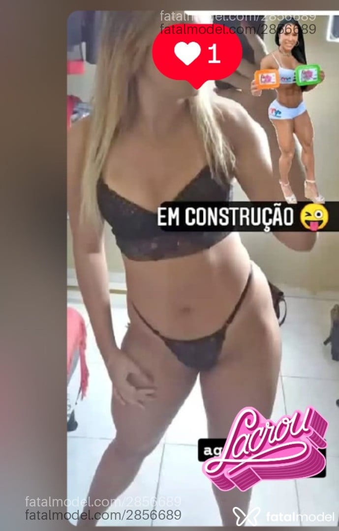 Acompanhante mulher com cabelo castanho de olhos castanhos - Mel