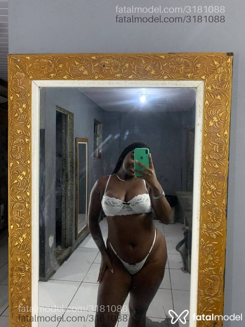Acompanhante mulher morena (o) de olhos castanhos em Rio de Janeiro - Babalu