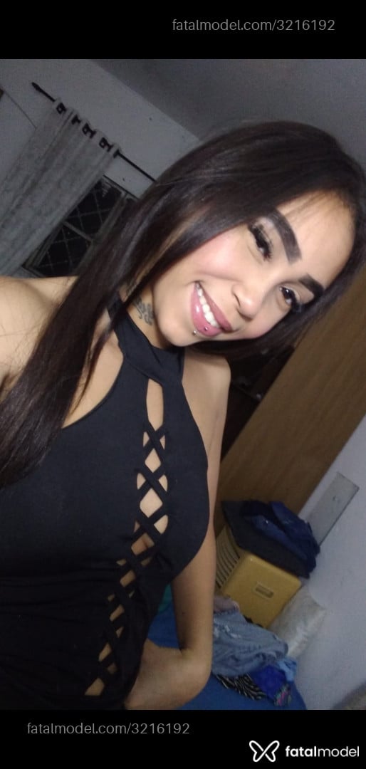 Acompanhante mulher morena (o) de olhos castanhos - Valentina