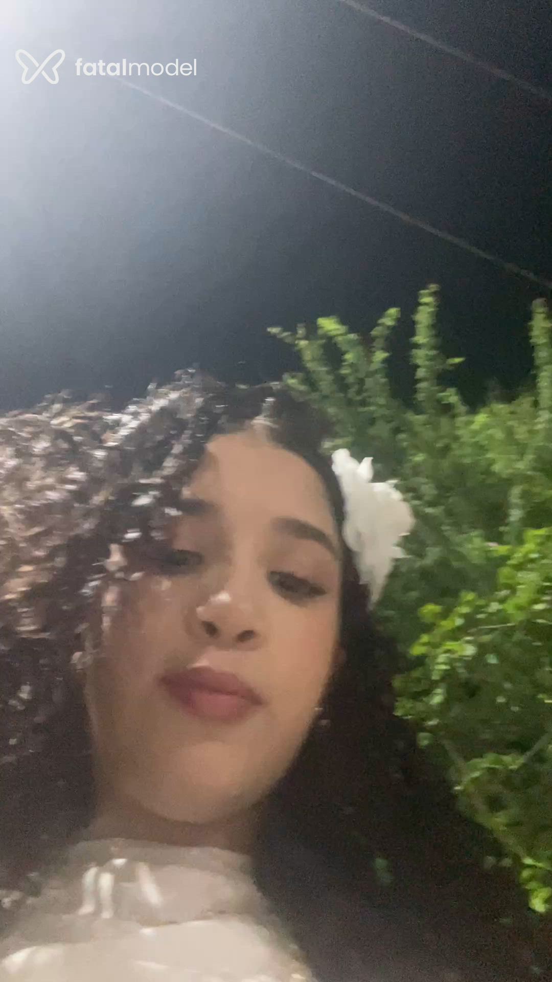 Acompanhante mulher com cabelo castanho de olhos castanhos - Giovanna Benjamim Acompanhante mulher com cabelo castanho de olhos castanhos - Giovanna Benjamim