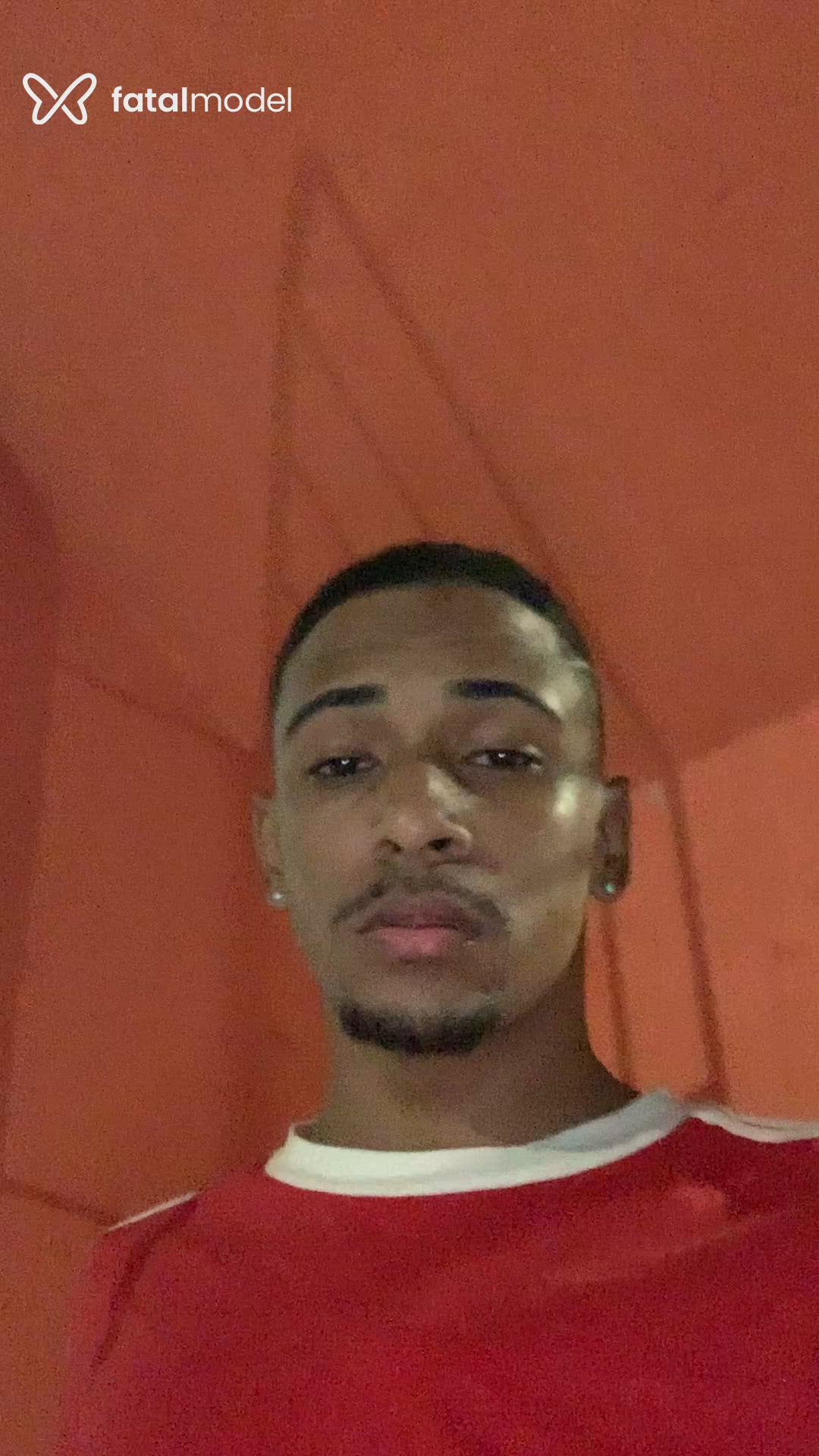 Acompanhante homem morena (o) de olhos pretos - Davi Barbosa