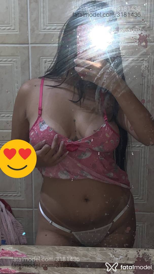 Acompanhante mulher morena (o) de olhos castanhos - Ellen