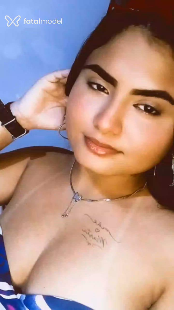 Acompanhante mulher morena (o) de olhos pretos - Aisha