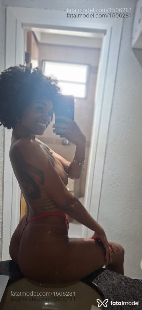 Acompanhante mulher morena (o) de olhos castanhos - Fabiana santana