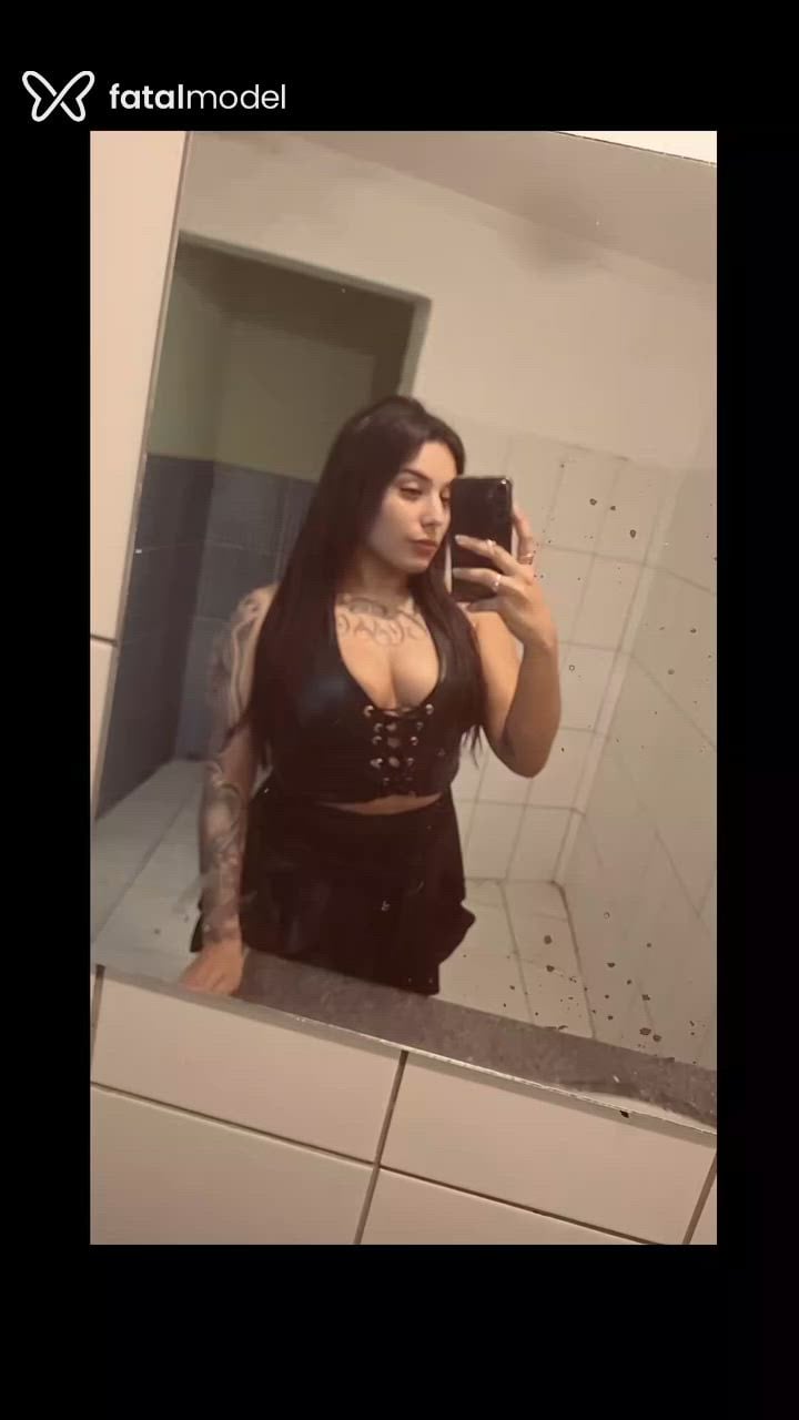 Acompanhante mulher morena (o) de olhos pretos - Ana Beatriz Acompanhante mulher morena (o) de olhos pretos - Ana Beatriz