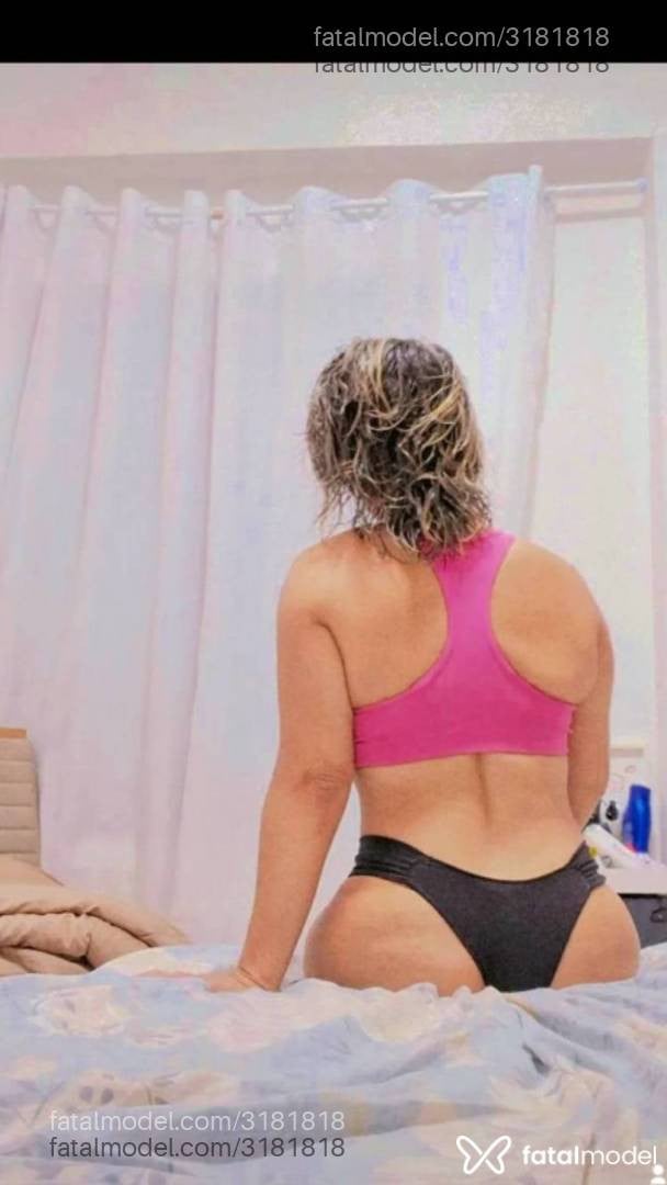 Acompanhante mulher loira (o) de olhos castanhos em Capão da Canoa - Roalves