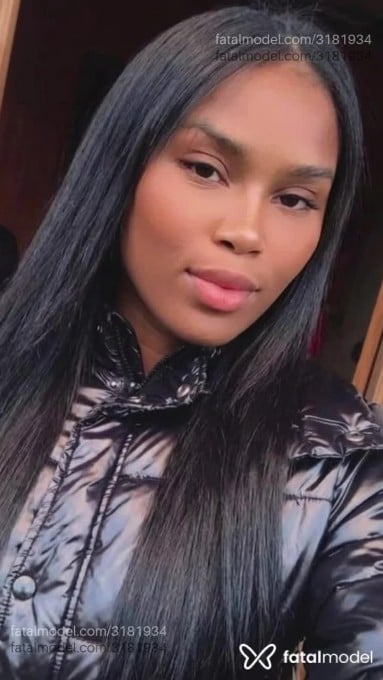 Acompanhante mulher morena (o) de olhos castanhos em Soledade Acompanhante mulher morena (o) de olhos castanhos em Soledade - Jade Mattos