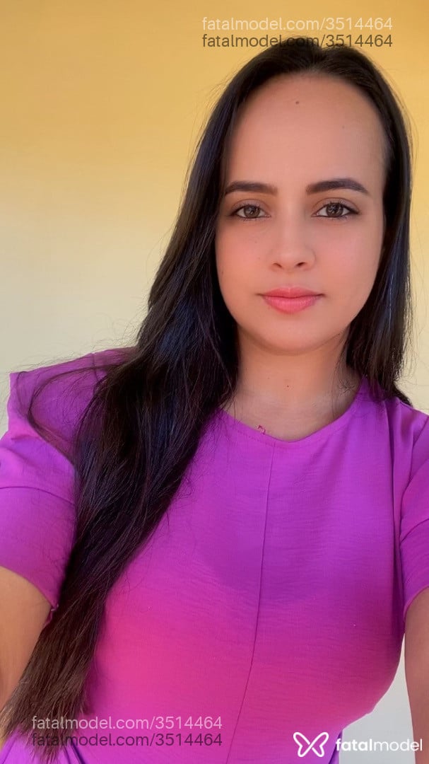 Acompanhante mulher morena (o) de olhos castanhos - Gleicyanne