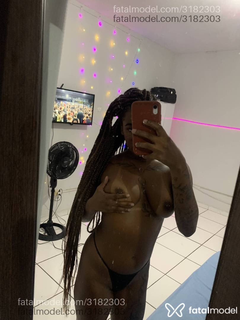 Acompanhante mulher morena (o) de olhos castanhos - Cacau