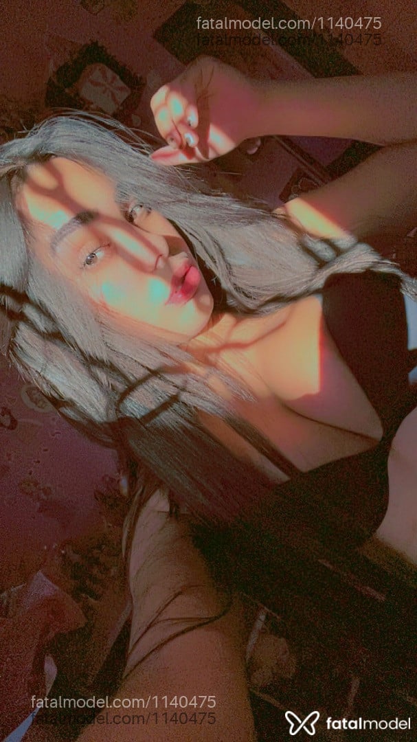 Acompanhante travesti morena (o) de olhos castanhos - Rafaela