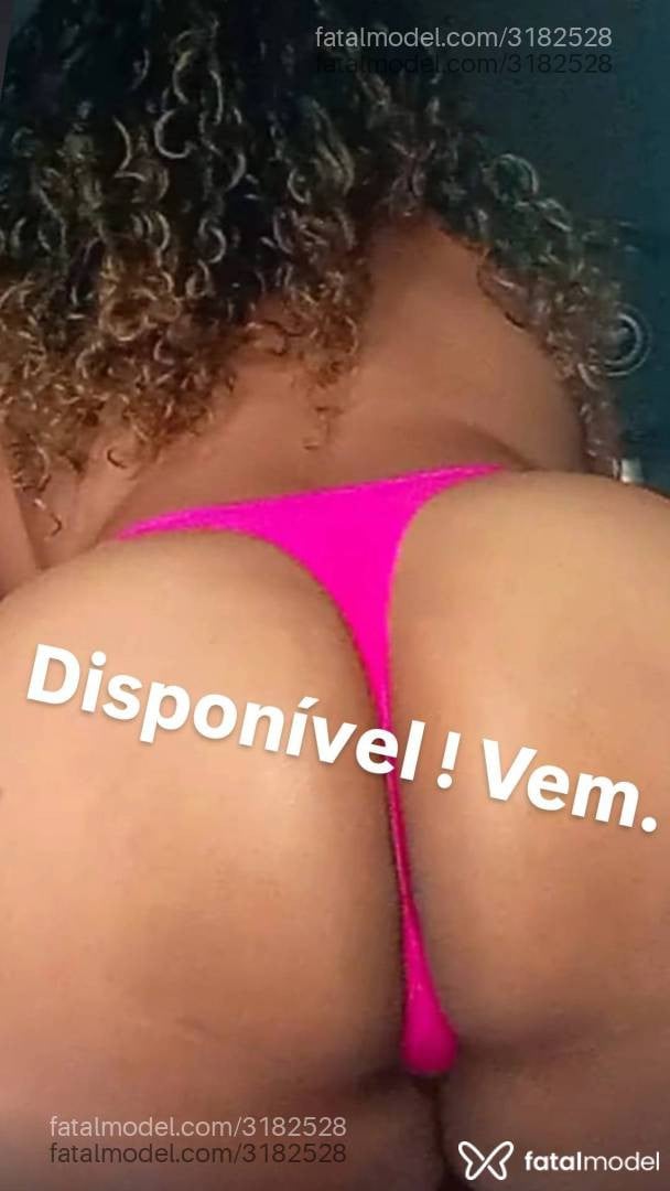 Acompanhante mulher morena (o) de olhos pretos - Diva Absoluta