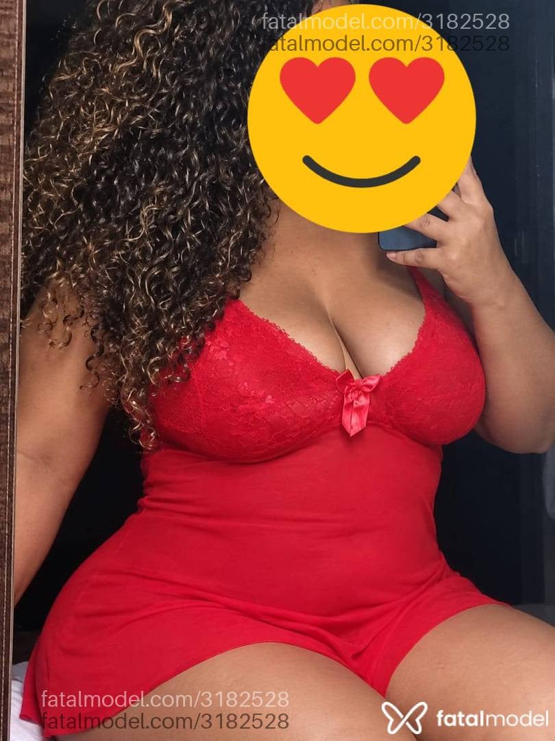 Acompanhante mulher morena (o) de olhos pretos - Diva Absoluta