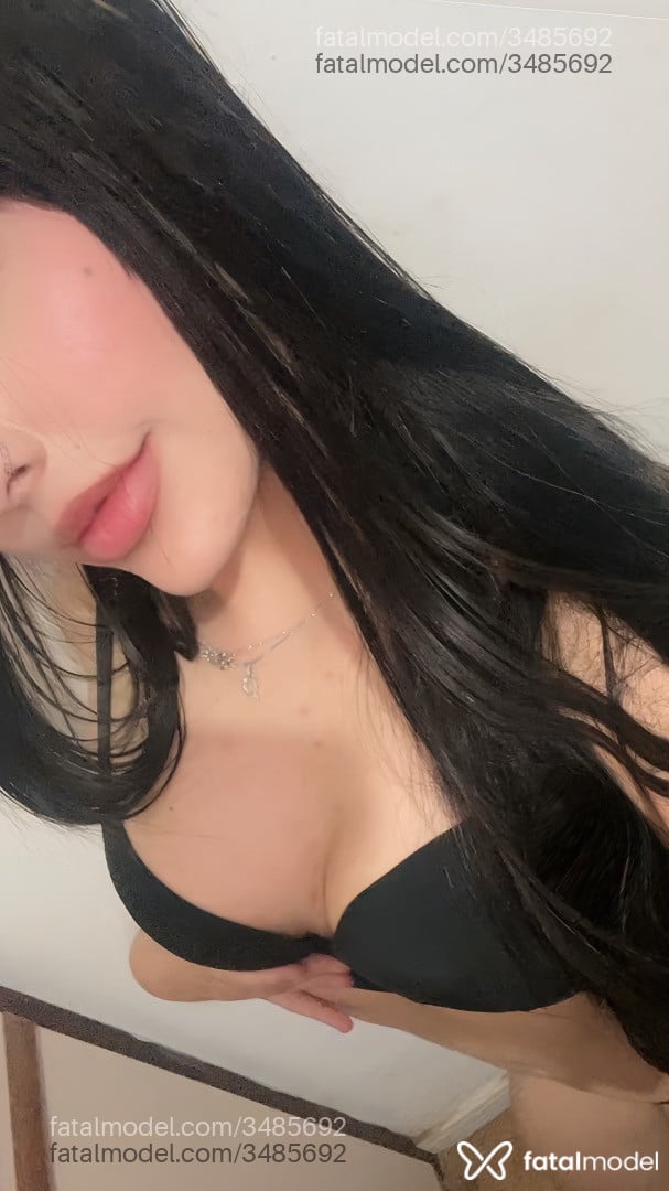 Acompanhante mulher morena (o) de olhos pretos - Japacama