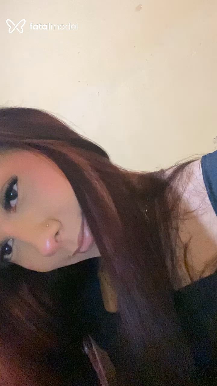 Acompanhante mulher trans morena (o) de olhos pretos - Aghata Nicole