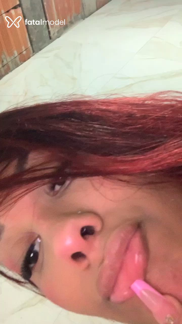 Acompanhante mulher trans morena (o) de olhos pretos - Aghata Nicole