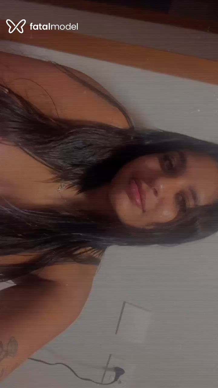 Acompanhante mulher morena (o) de olhos castanhos - Giovanna
