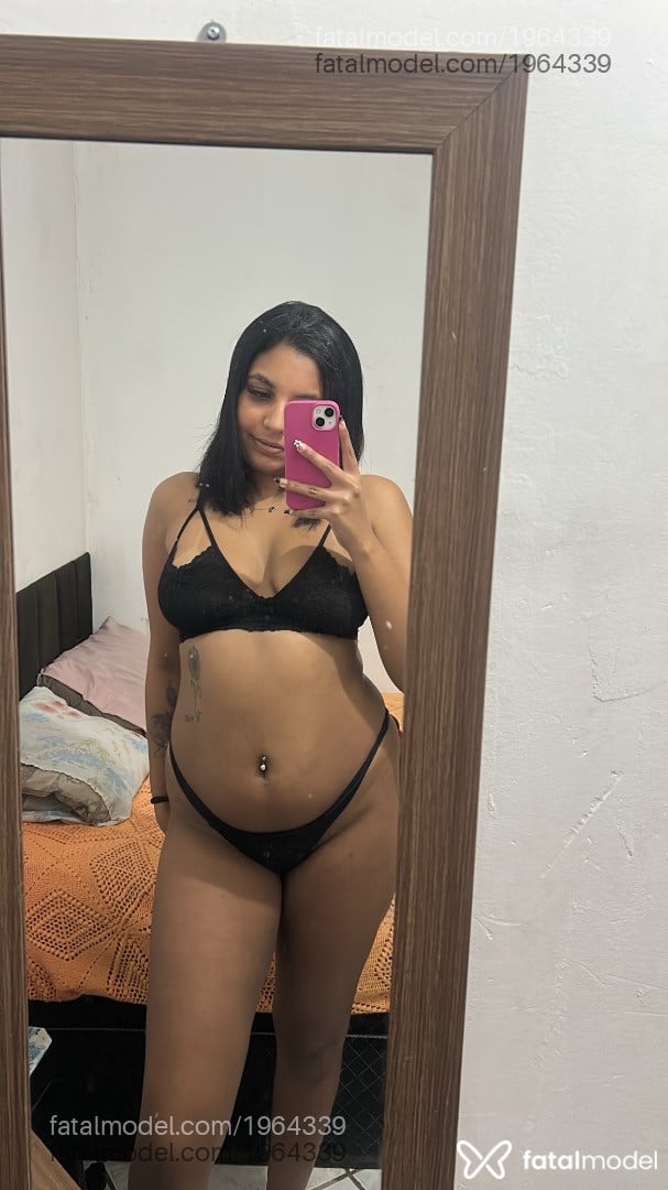 Acompanhante mulher morena (o) de olhos castanhos - Giovanna