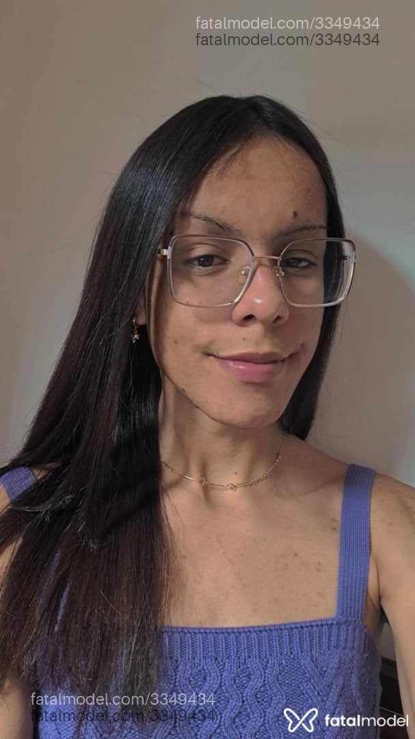 Acompanhante mulher trans com cabelo castanho de olhos castanhos - Gabryela