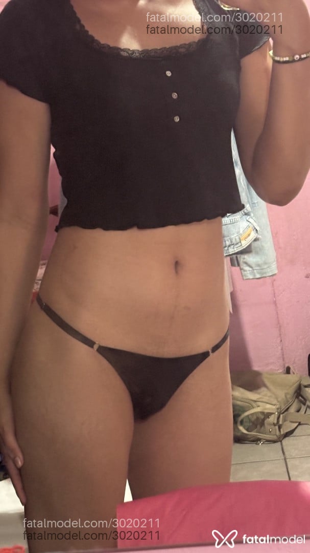 Acompanhante mulher trans com cabelo castanho de olhos castanhos - Cherrybabe