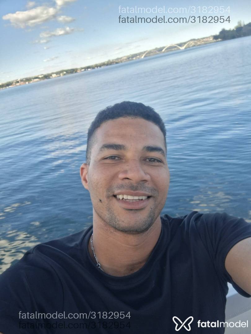 Acompanhante homem morena (o) de olhos castanhos em Brasília - Vitor prime