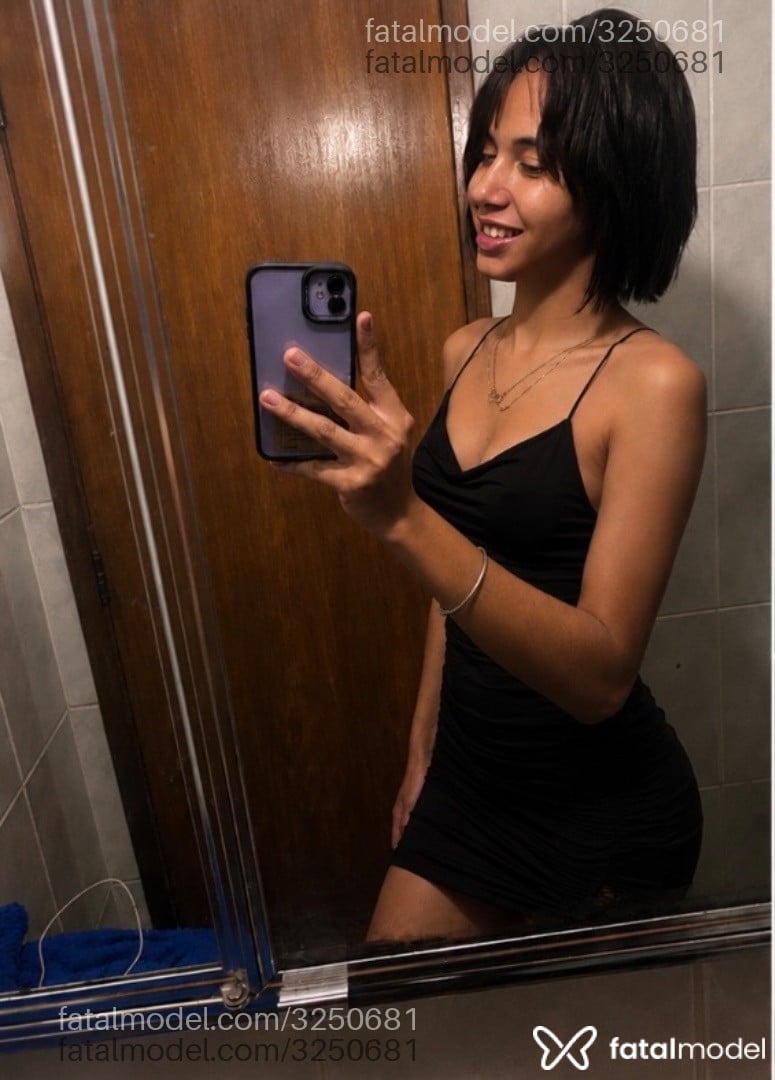 Acompanhante mulher trans morena (o) de olhos castanhos - Steffhany