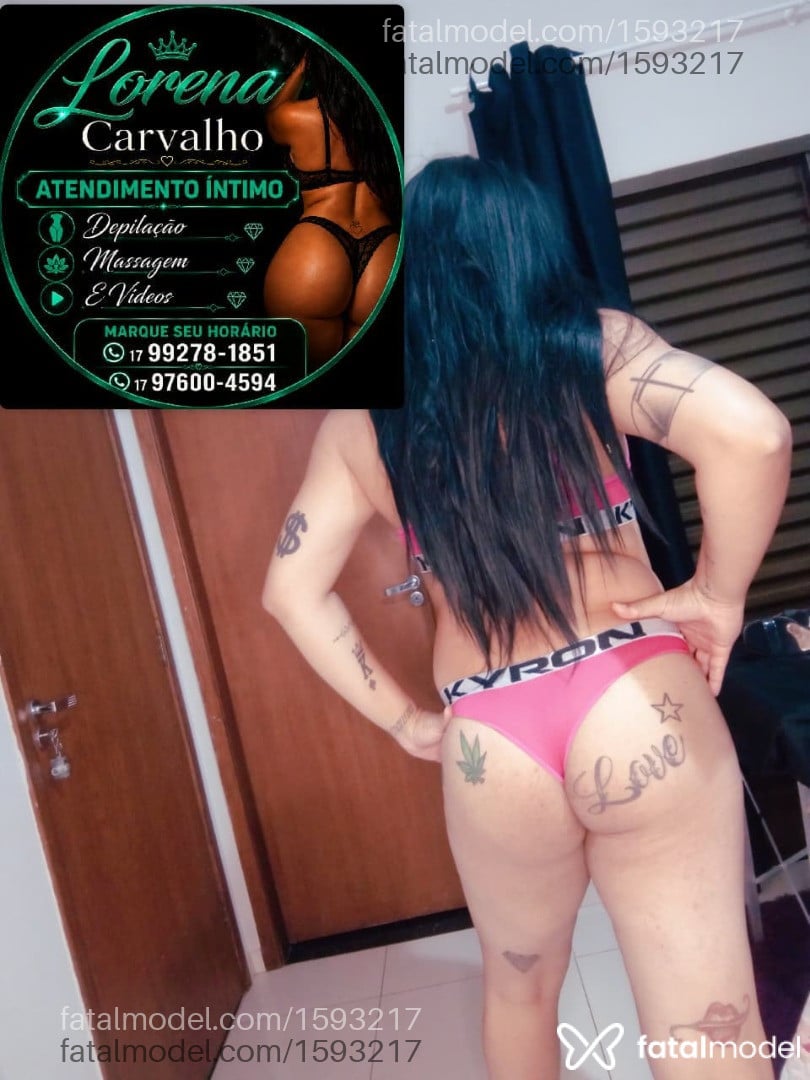 Acompanhante mulher trans ruiva (o) de olhos castanhos - Lorena Karvalho