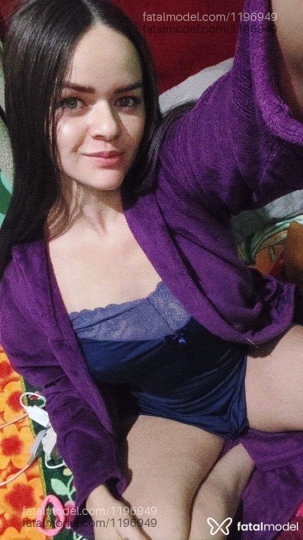 Acompanhante mulher loira (o) de olhos azuis - YSA MODELLO
