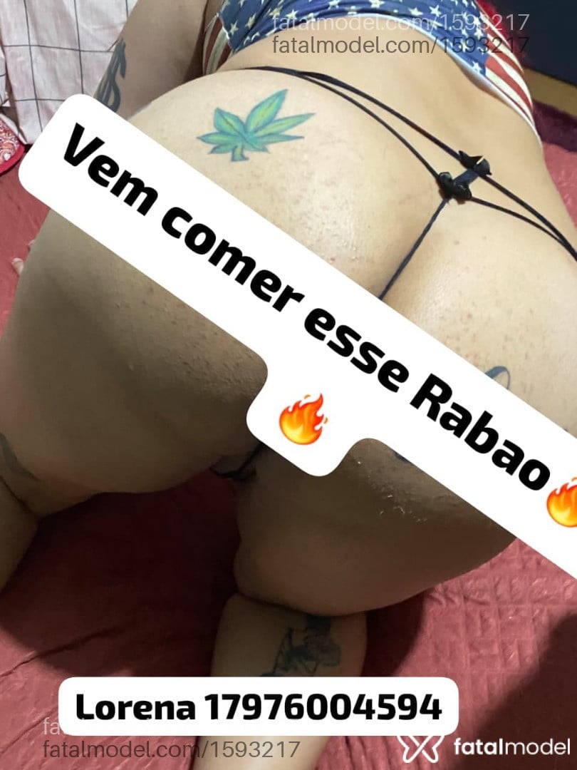 Acompanhante mulher trans ruiva (o) de olhos castanhos - Lorena Karvalho
