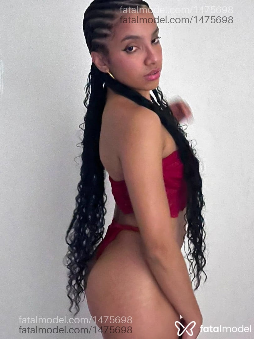 Acompanhante mulher com cabelo castanho de olhos castanhos - Antonella Fiore
