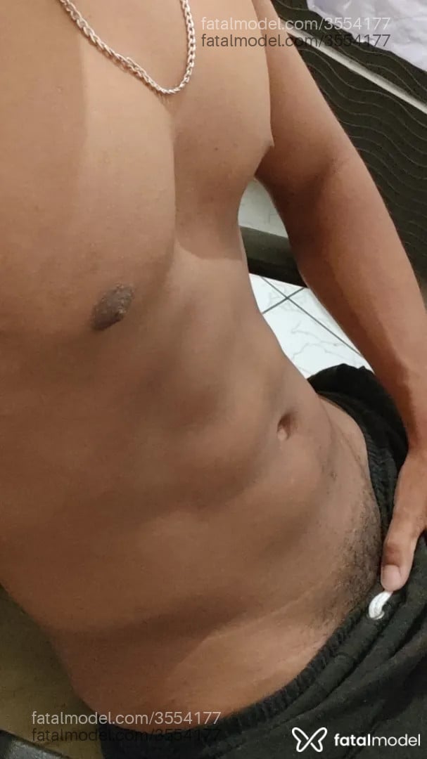Acompanhante homem morena (o) de olhos castanhos - Guilherme Acompanhante homem morena (o) de olhos castanhos - Guilherme