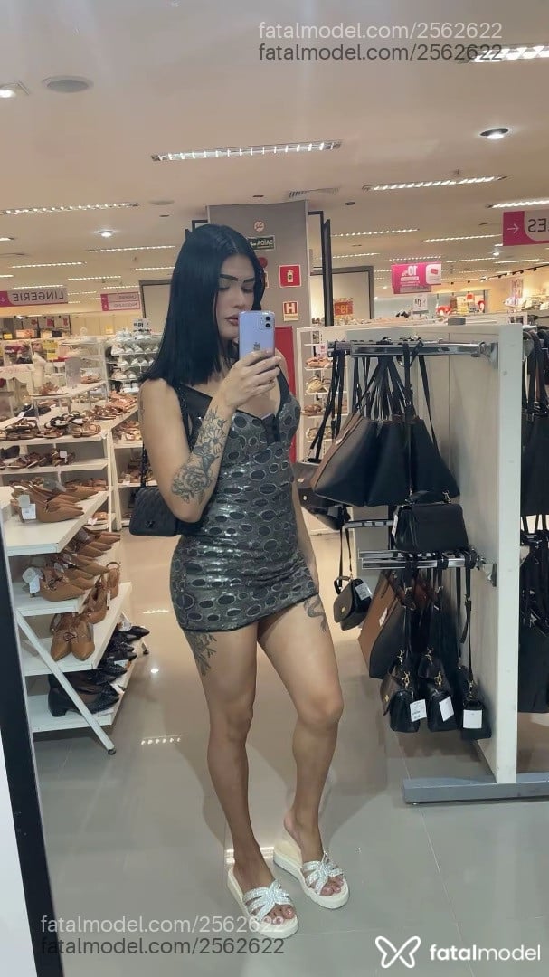 Acompanhante mulher trans morena (o) de olhos pretos - Daphne Larissa