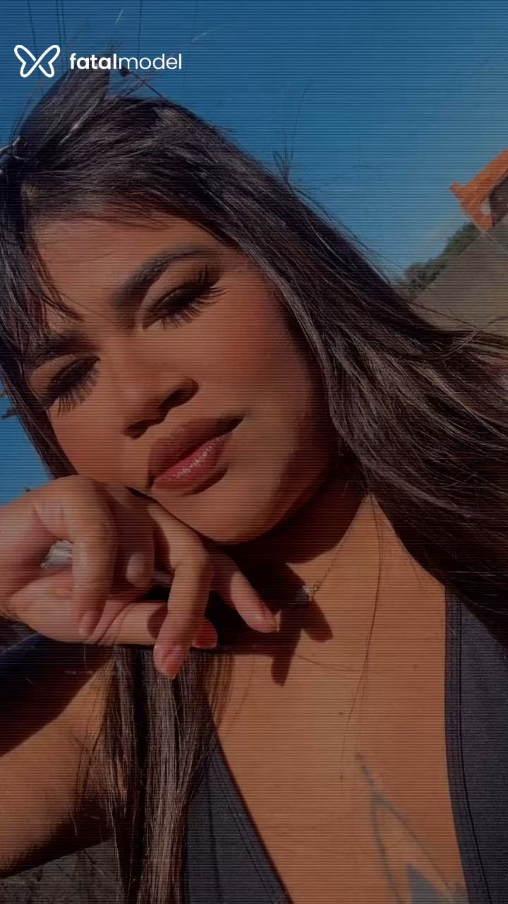 Acompanhante mulher morena (o) de olhos castanhos - Bruna Acompanhante mulher morena (o) de olhos castanhos - Bruna