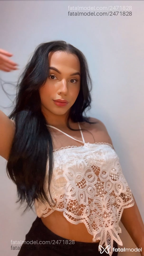 Acompanhante mulher trans morena (o) de olhos castanhos - Vitória Vivi Acompanhante mulher trans morena (o) de olhos castanhos - Vitória Vivi