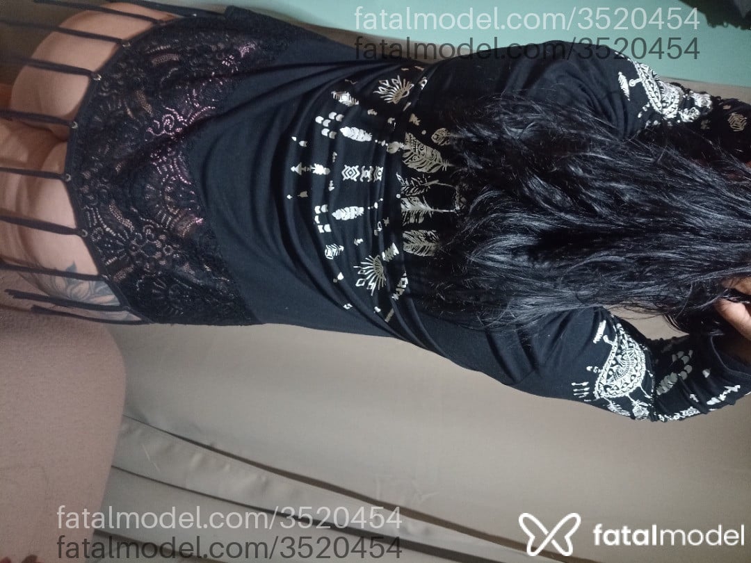 Acompanhante mulher morena (o) de olhos pretos - Daniela