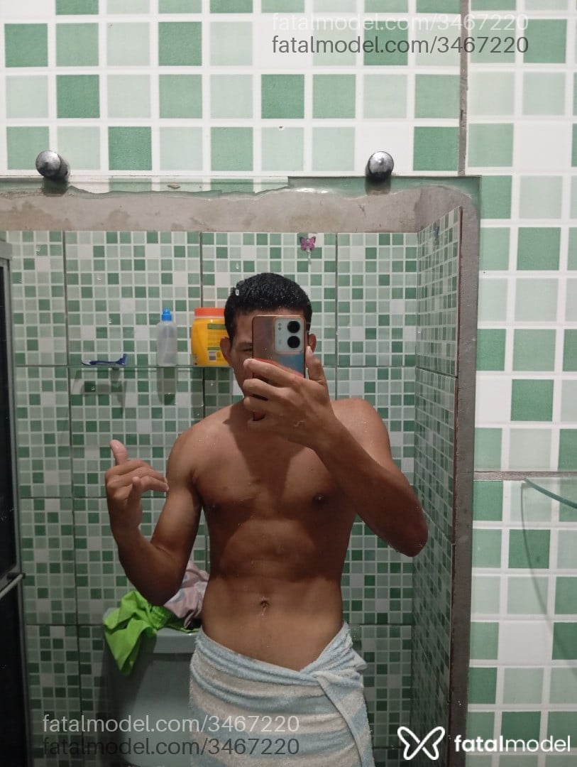 Acompanhante homem morena (o) de olhos castanhos - Arthur Nogueira