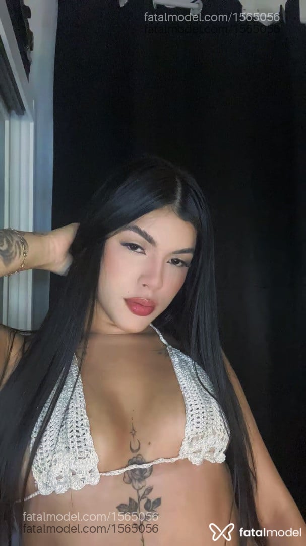 Acompanhante mulher morena (o) de olhos pretos - Manu
