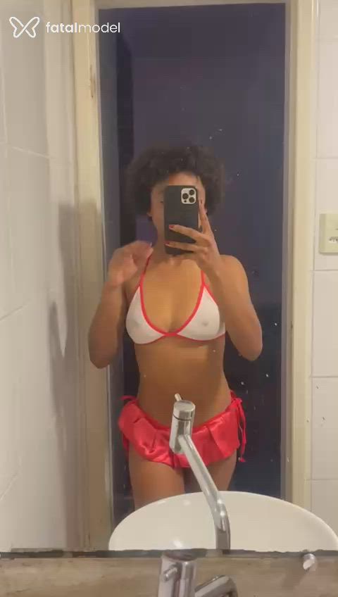 Acompanhante mulher com cabelo castanho de olhos castanhos - Preta