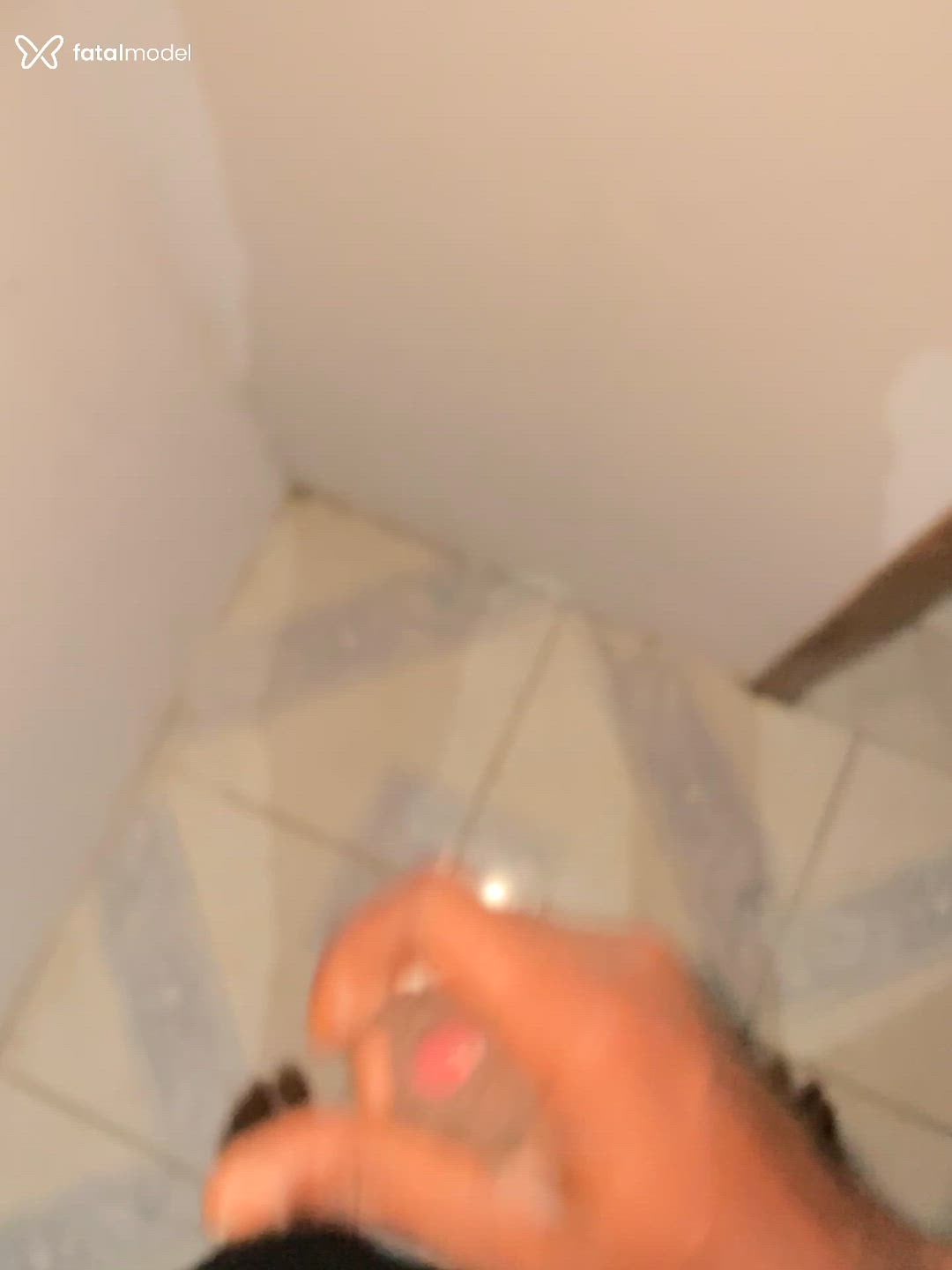 Acompanhante homem com cabelo castanho de olhos pretos - Savio Acompanhante homem com cabelo castanho de olhos pretos - Savio