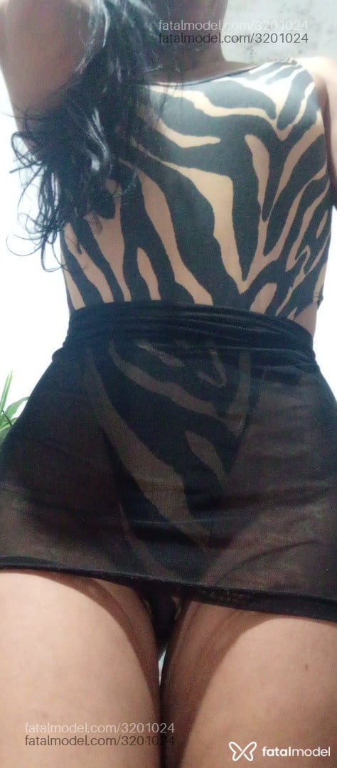 Acompanhante mulher morena (o) de olhos pretos - Melissa Acompanhante mulher morena (o) de olhos pretos - Melissa