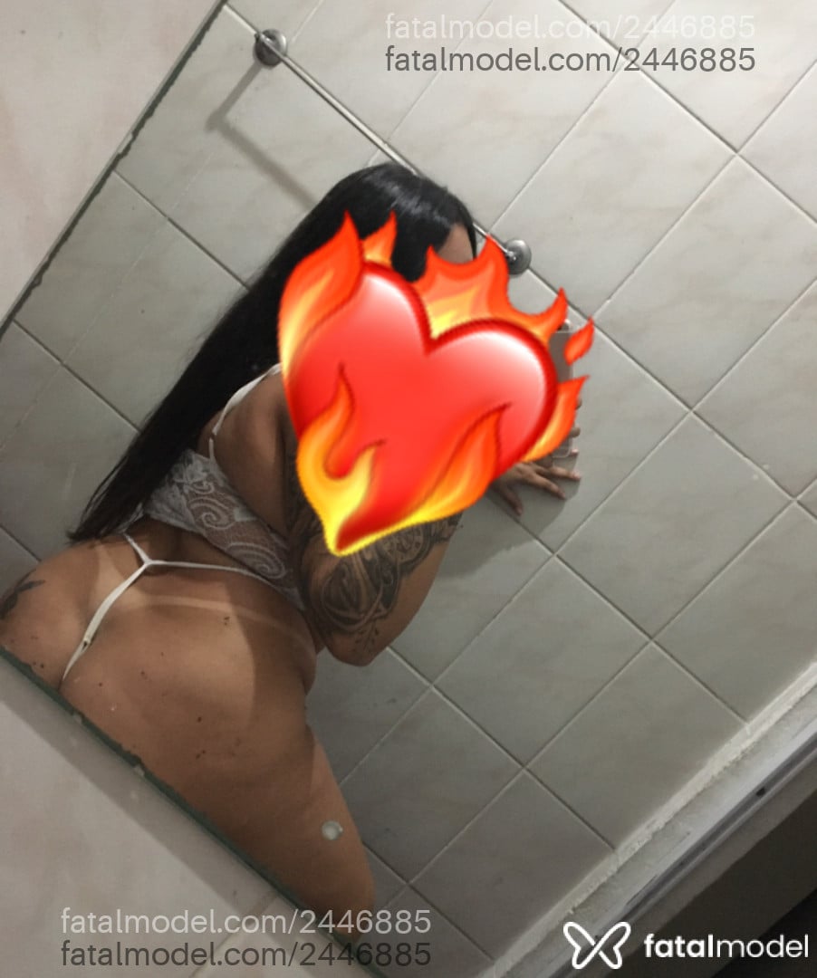 Acompanhante mulher morena (o) de olhos pretos - Lays Mendes