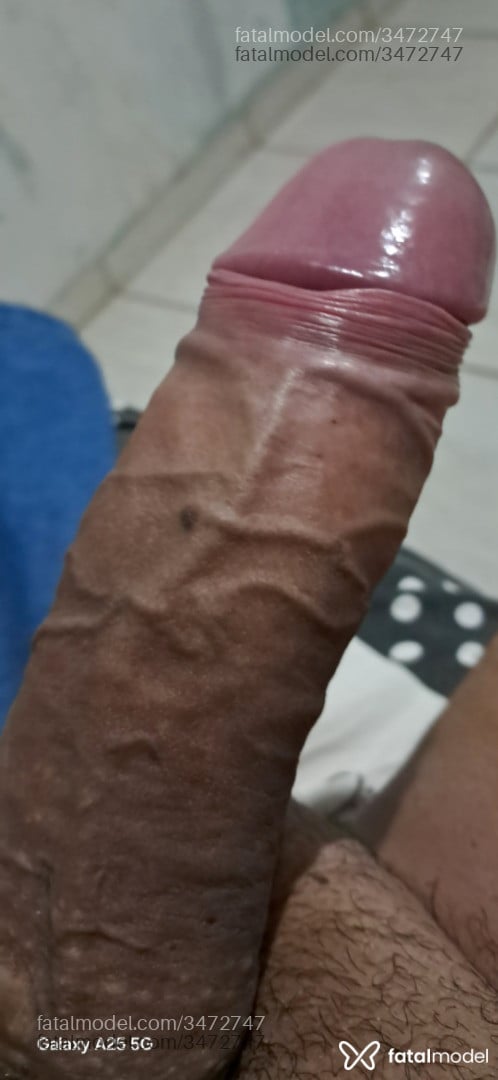 Acompanhante homem com cabelo castanho de olhos castanhos - Alessandro