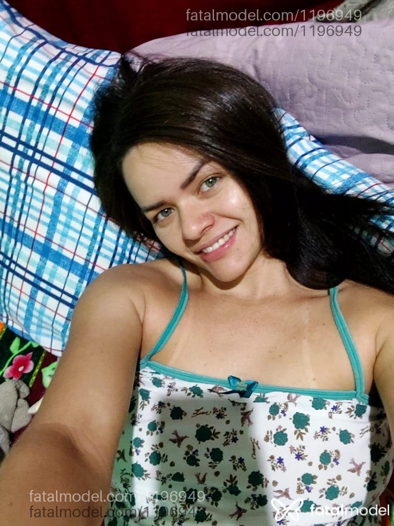Acompanhante mulher loira (o) de olhos azuis - YSA MODELLO