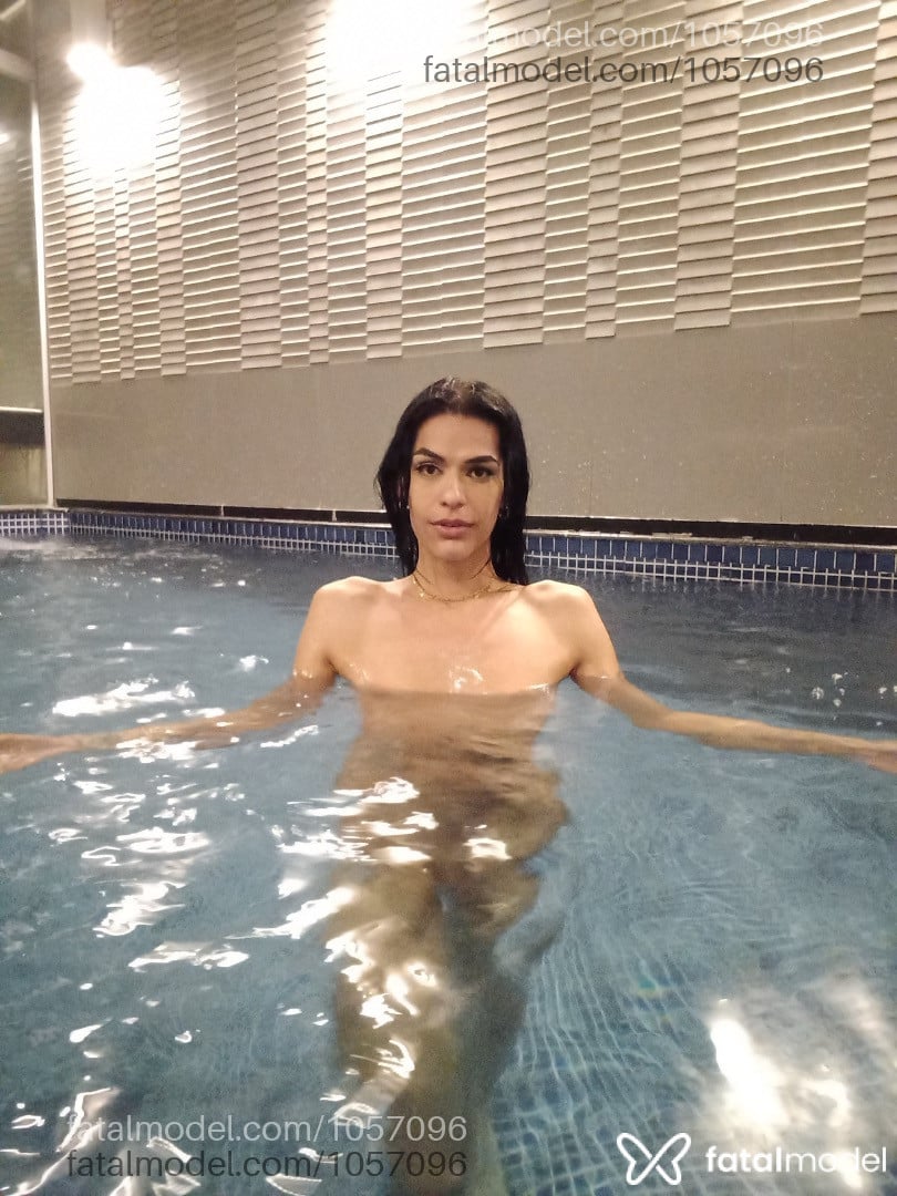 Acompanhante mulher trans morena (o) de olhos castanhos - Sophia Silva