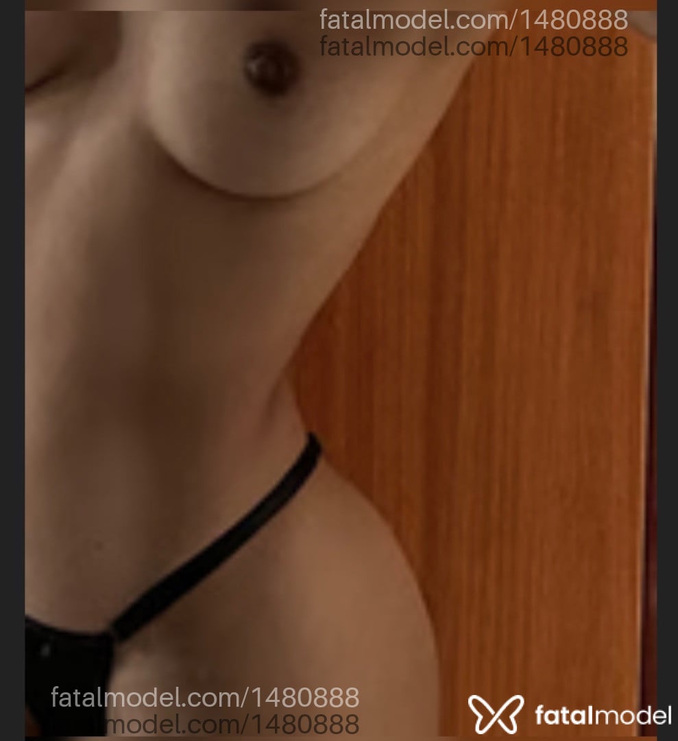 Acompanhante mulher morena (o) de olhos pretos - Lara