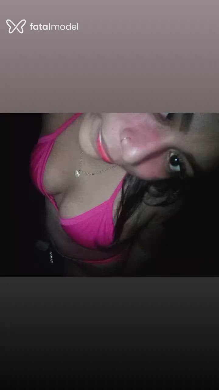 Acompanhante mulher morena (o) de olhos pretos - Amora