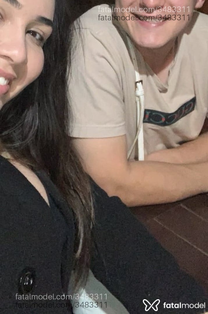 Acompanhante homem com cabelo castanho de olhos castanhos - Lucas Raquel Mulle Acompanhante homem com cabelo castanho de olhos castanhos - Lucas Raquel Mulle